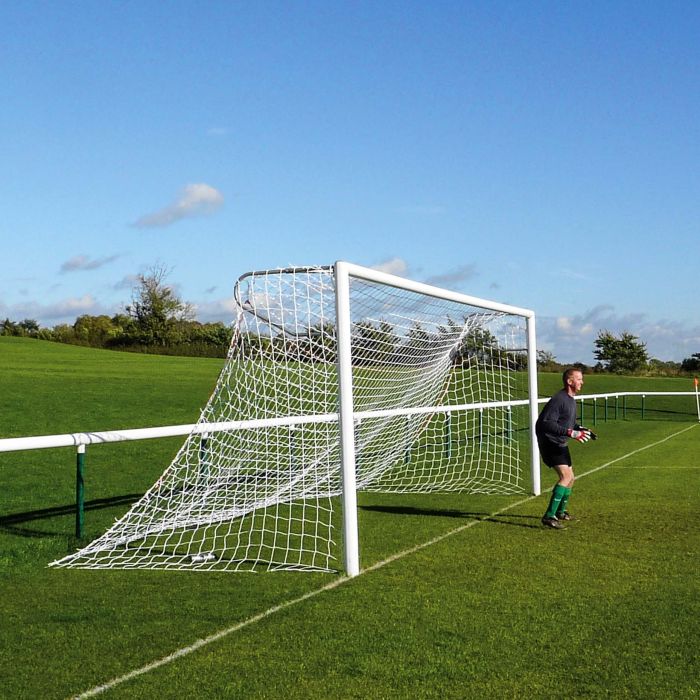 1m x .8m [2.5mm] Straight Back Football Nets