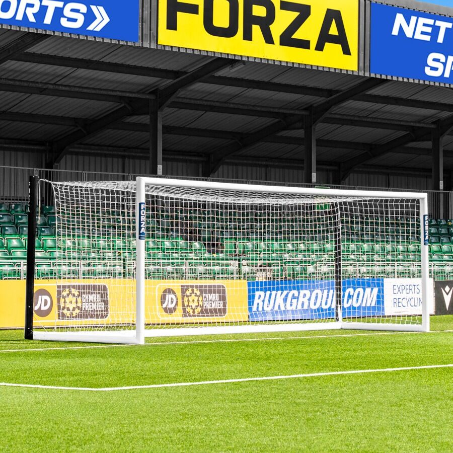 21 x 7 Freestanding Box Football Goal