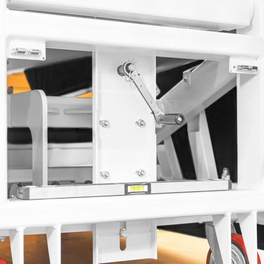 PROFESSIONAL LEAGUE BASKETBALL GOAL SYSTEM WITH HEAVY-DUTY WHEELS