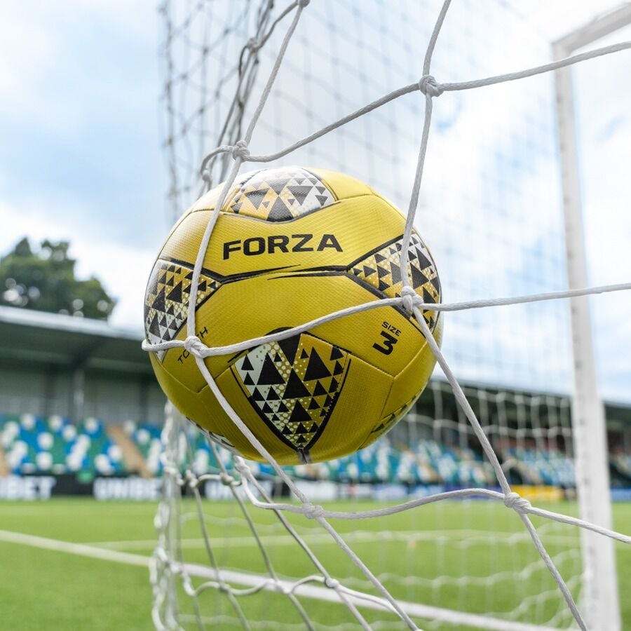 FORZA Ballon de football d'intérieur Taille 5 - Lot de 1, 3 ou 30 (1 pièce FORZA Ballon de football d'intérieur Taille 5 - Lot de 1, 3 ou 30 (1 pièce