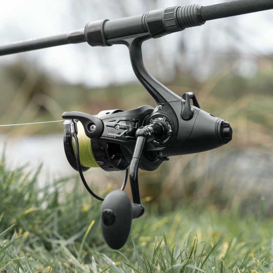 camo fishing reels Amazon.com : Lew's American Hero Camo Spinning Reel and Fishing Rod Combo,  6-Foot 2-Piece Medium Power Fast Action IM7 Graphite Rod, Size 200 Reel,  Interchangeable Retrieve, Camo/Black : Sports & Outdoors