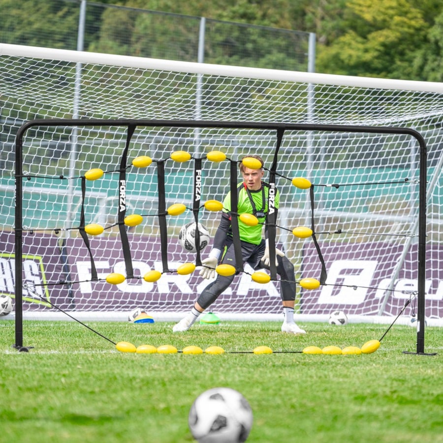 FORZA Déflecteur De Ballon Pour Gardien De But – Rebonds Imprévisibles, 4 Piquets, Cordes, Sac De Transport, Entraînement Réflexes