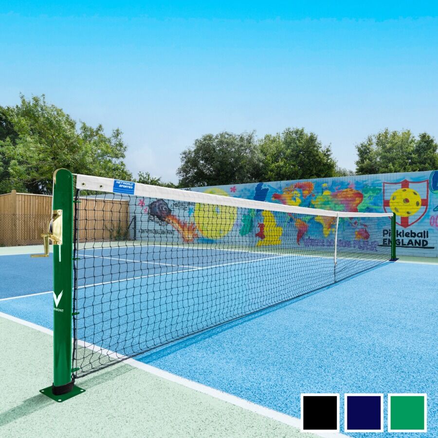 Pickleball posts with base plates