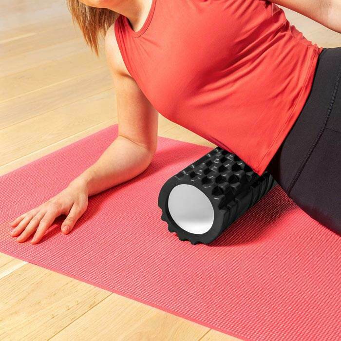 Black Foam Roller for Improved Circulation and Reduced Muscle