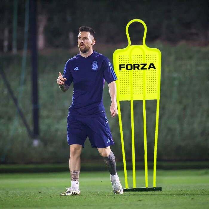 free kick target